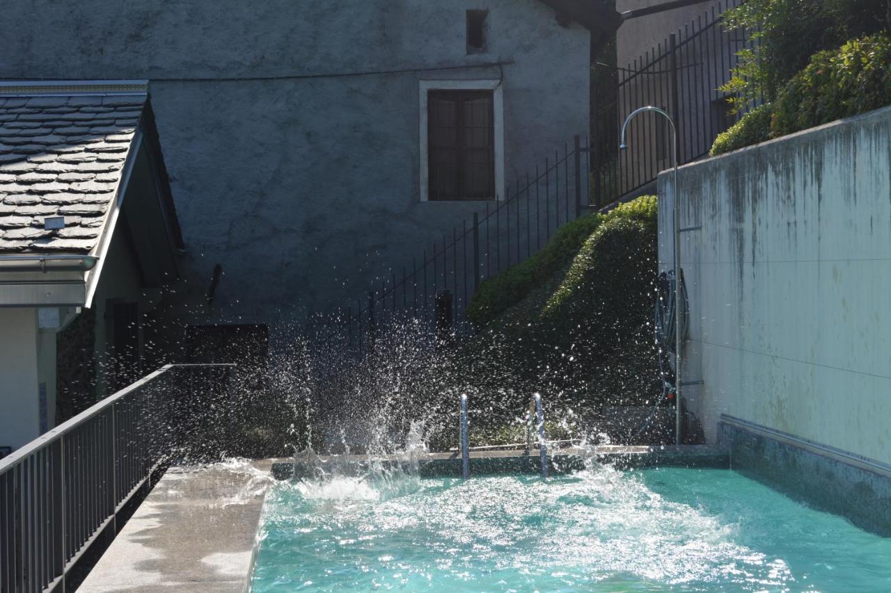 Casa Di Campagna Rosina Con Piscina E Vista Lago Gravedona Luaran gambar