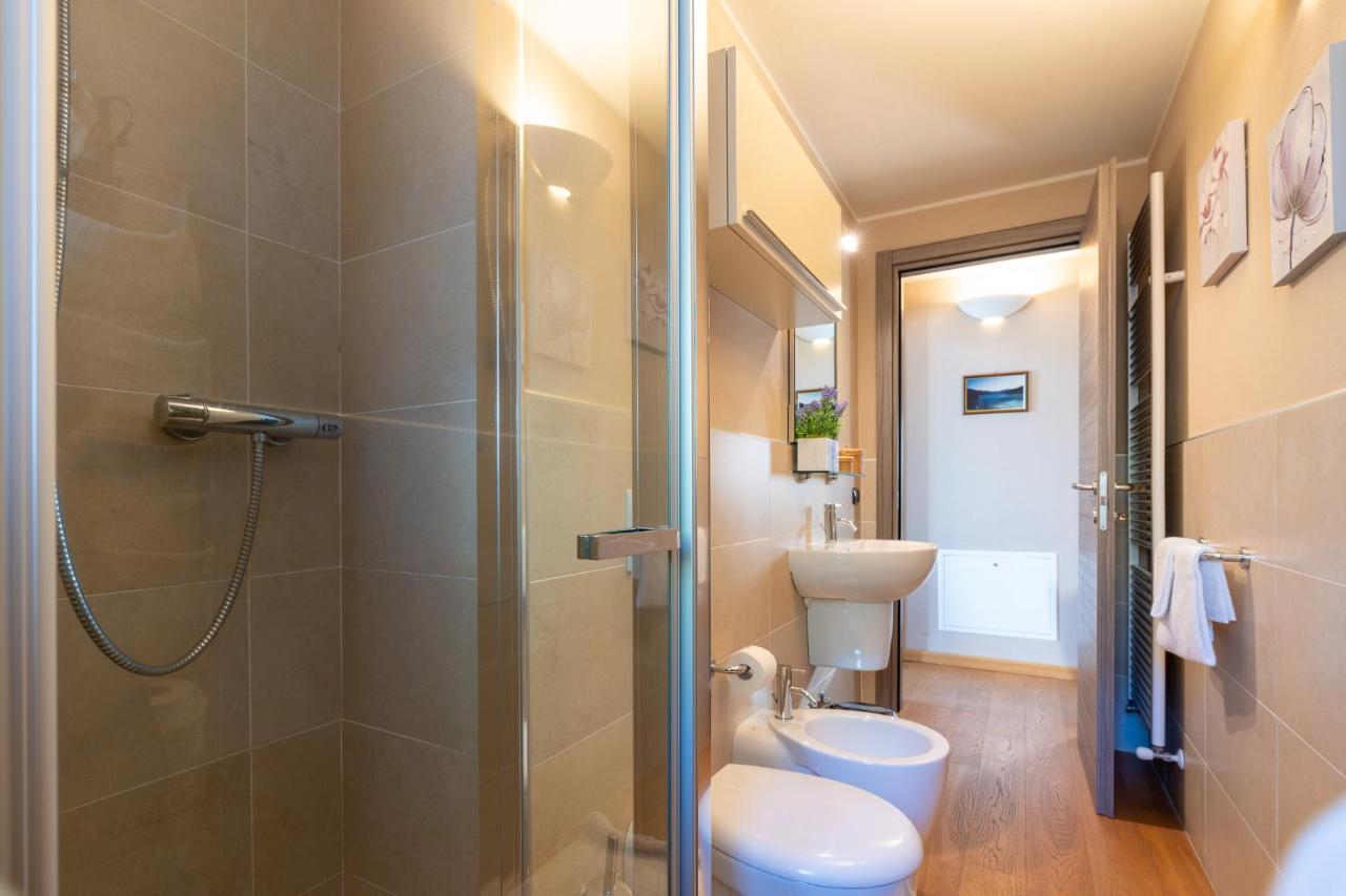 Casa Di Campagna Rosina Con Piscina E Vista Lago Gravedona Luaran gambar