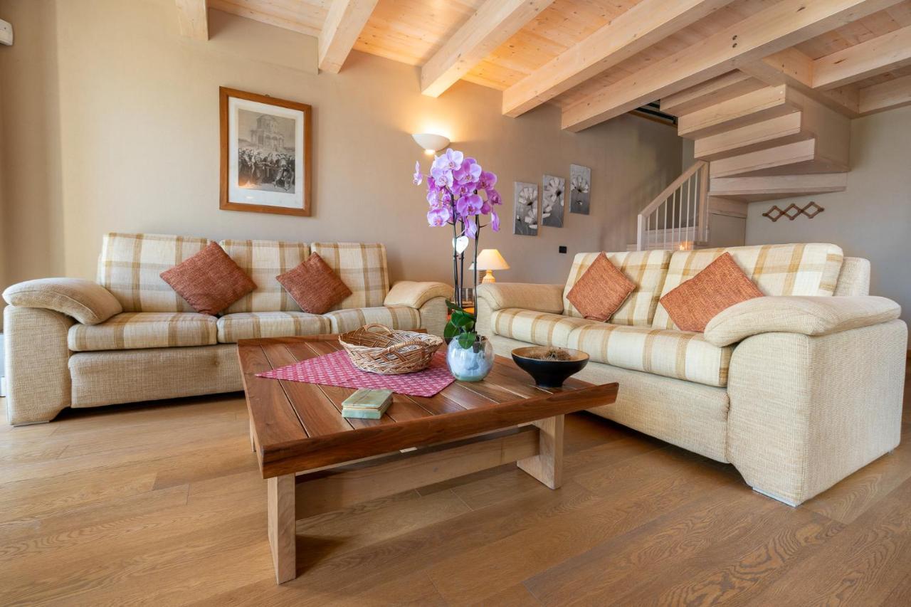 Casa Di Campagna Rosina Con Piscina E Vista Lago Gravedona Luaran gambar