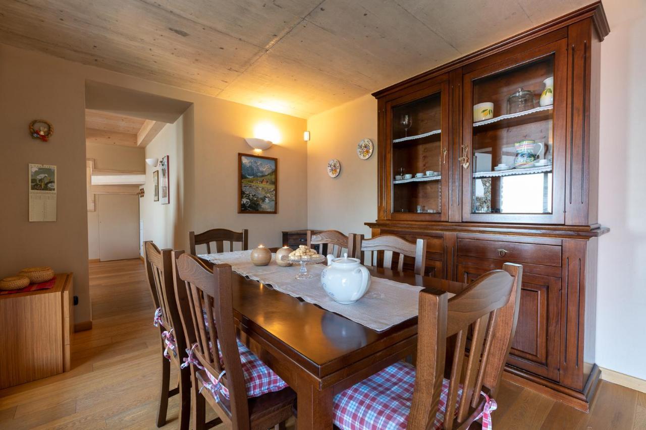 Casa Di Campagna Rosina Con Piscina E Vista Lago Gravedona Luaran gambar